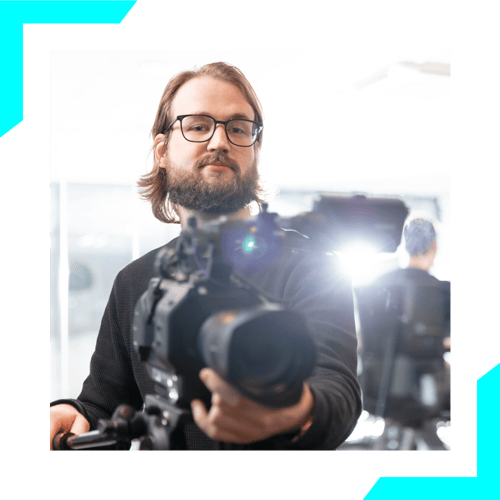 Medewerkers van REELMEDIA met ruime ervaring in video's maken.